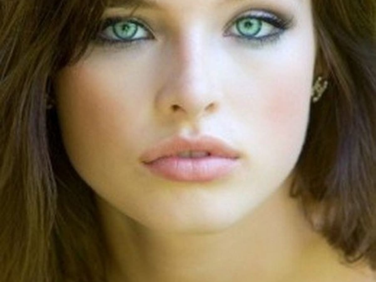 best mac colors for green eyes and blond hair
